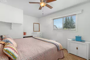 2020 NW Witherspoon Ave, Roseburg, OR 97471 - Photo 34