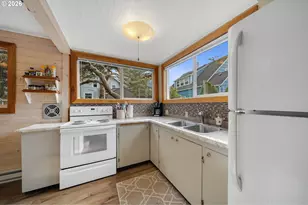 353 S Anchor St, Rockaway Beach, OR 97136 - Photo 16