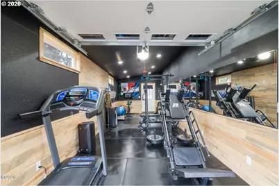 409 Del Monte Ave, Tillamook, OR 97141 - Photo 38