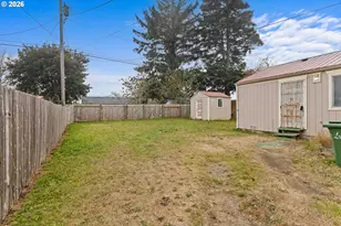 1023 Michigan Ave, Coos Bay, OR 97420 - Photo 24