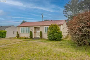 1023 Michigan Ave, Coos Bay, OR 97420 - Photo 2