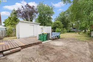 11870 SW 13th St, Beaverton, OR 97005 - Photo 24