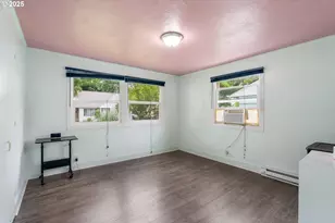 11870 SW 13th St, Beaverton, OR 97005 - Photo 16