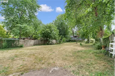 11870 SW 13th St, Beaverton, OR 97005 - Photo 32