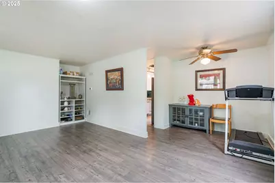 11870 SW 13th St, Beaverton, OR 97005 - Photo 6