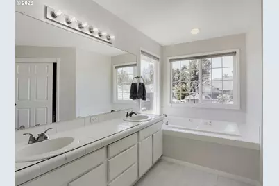 10886 SW Merlin Ct, Wilsonville, OR 97070 - Photo 16