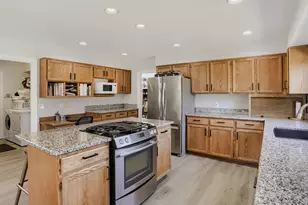 10886 SW Merlin Ct, Wilsonville, OR 97070 - Photo 8