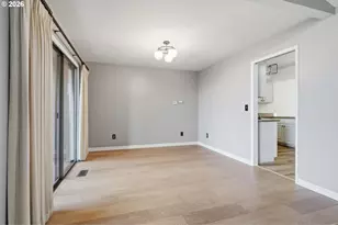14547 NE Stanton Ct, Portland, OR 97230 - Photo 12