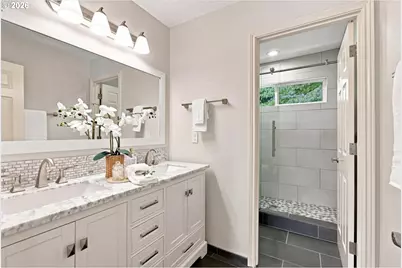 1300 Glenmorrie Dr, Lake Oswego, OR 97034 - Photo 32