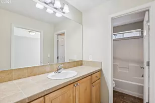 16922 NW Shadow Hills Ln, Beaverton, OR 97006 - Photo 24