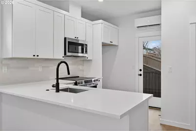 4059 SW McKinley St #40, Gresham, OR 97080 - Photo 6