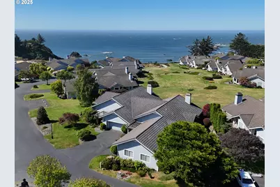 210 Schooner Bay Dr, Brookings, OR 97415 - Photo 1