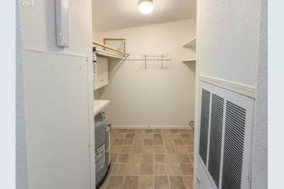 1000 E Central Ave #21, Sutherlin, OR 97479 - Photo 12