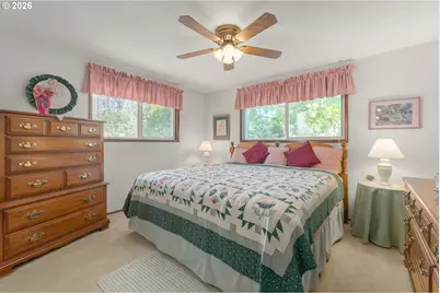 310 Hatton Ave, Eugene, OR 97404 - Photo 22