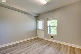 8722 NE 17th St, Vancouver, WA 98664 - Photo 8