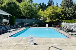 8722 NE 17th St, Vancouver, WA 98664 - Photo 32