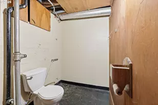 415 SE 94th Ave, Portland, OR 97216 - Photo 30