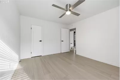 415 SE 94th Ave, Portland, OR 97216 - Photo 24