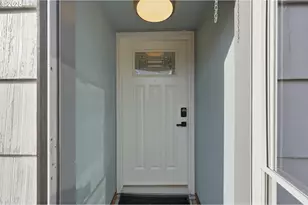 415 SE 94th Ave, Portland, OR 97216 - Photo 8