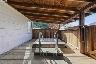 415 SE 94th Ave, Portland, OR 97216 - Photo 36