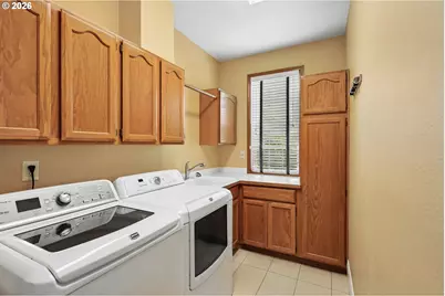 32907 SW Laurelview Rd, Hillsboro, OR 97123 - Photo 32