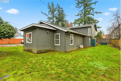 3524 SE 119th Ave, Portland, OR 97266 - Photo 2