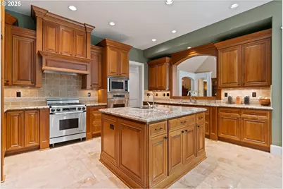 12320 NW Sargent Ln, Portland, OR 97231 - Photo 6
