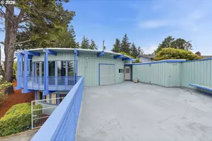 1010 Hemlock Ave, Coos Bay, OR 97420 - Photo 38