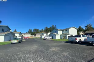 722 Pioneer Rd, Brookings, OR 97415 - Photo 32