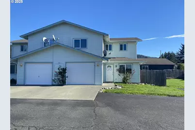 722 Pioneer Rd #A, Brookings, OR 97415 - Photo 2