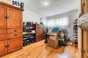 24203 NE Oregon St, Wood Village, OR 97060 - Photo 14