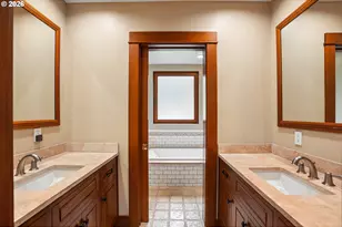 465 NW Royal Blvd, Portland, OR 97210 - Photo 18