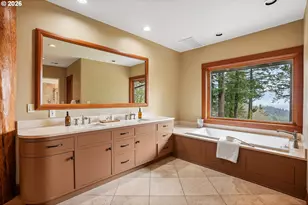 465 NW Royal Blvd, Portland, OR 97210 - Photo 28