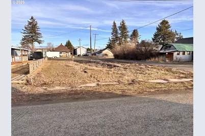 Robert, Enterprise, OR 97828 - Photo 1