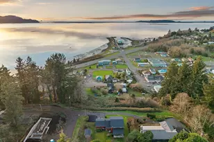 9215 6th St, Bay City, OR 97107 - Photo 40