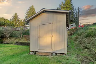 9215 6th St, Bay City, OR 97107 - Photo 32