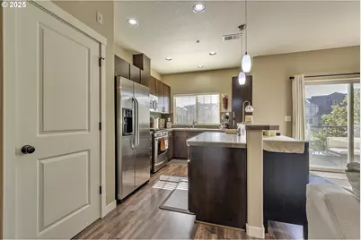 7959 NE Rockne Way, Hillsboro, OR 97006 - Photo 10