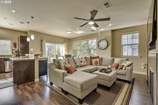 7959 NE Rockne Way, Hillsboro, OR 97006 - Photo 2