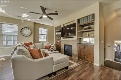 7959 NE Rockne Way, Hillsboro, OR 97006 - Photo 4