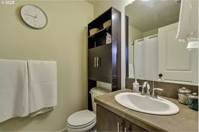 7959 NE Rockne Way, Hillsboro, OR 97006 - Photo 24