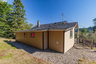 62780 Flagstaff Rd, Coos Bay, OR 97420 - Photo 28