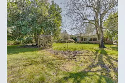 1935 NE Orchard Ave, McMinnville, OR 97128 - Photo 40