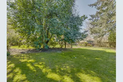 1935 NE Orchard Ave, McMinnville, OR 97128 - Photo 42