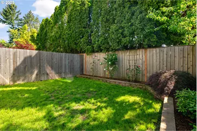 7570 SE Division St, Portland, OR 97206 - Photo 32