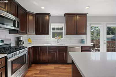 7570 SE Division St, Portland, OR 97206 - Photo 14