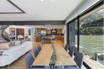 3939 N Marine Dr #12, Portland, OR 97217 - Photo 16