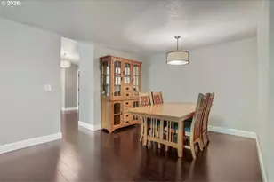 2705 SE Hicklin Ct, Troutdale, OR 97060 - Photo 10