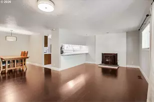 2705 SE Hicklin Ct, Troutdale, OR 97060 - Photo 8