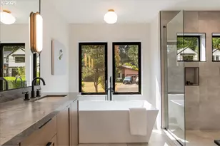 990 Lund St, Lake Oswego, OR 97034 - Photo 36