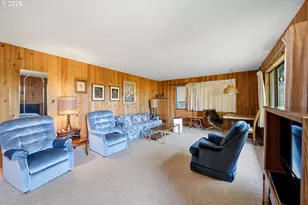 26200 SW Regia Dr, Sheridan, OR 97378 - Photo 12